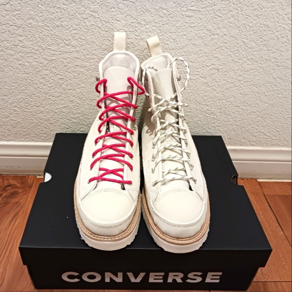 Converse - Picture 2 of 4